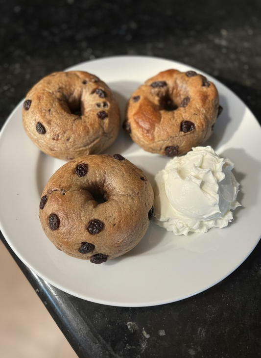 Cinnamon Raisin Bagels 8ct.